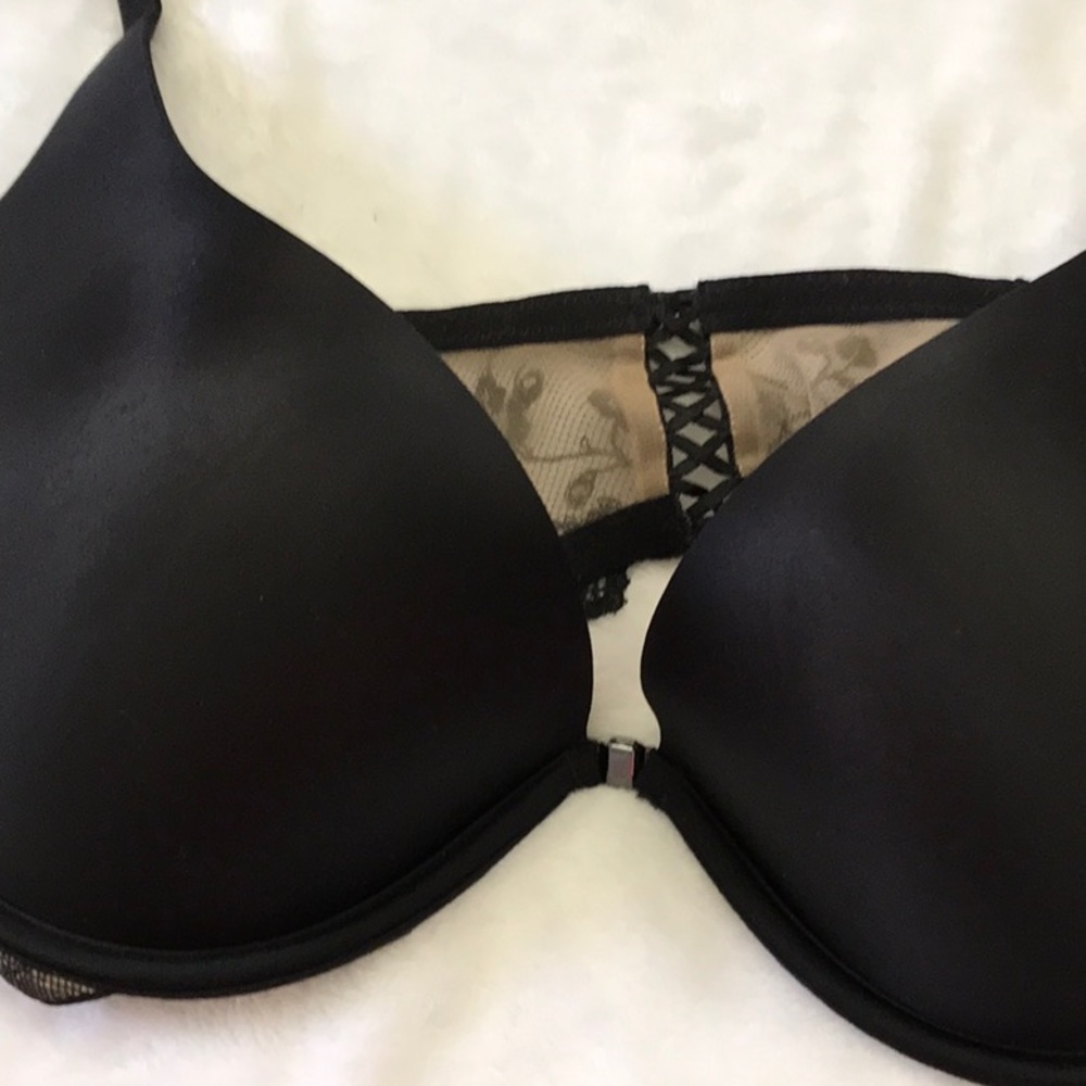 Victoria’s Secret Plunge Halter Bra